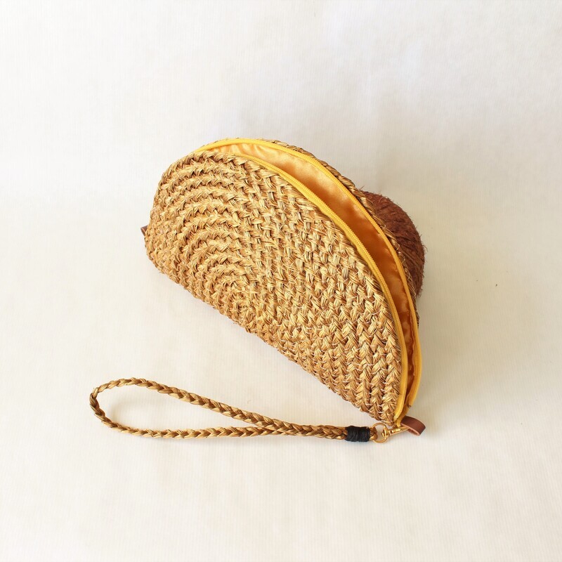 CARIOCA Clutch