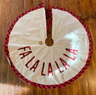 Fa La La Tree Skirt