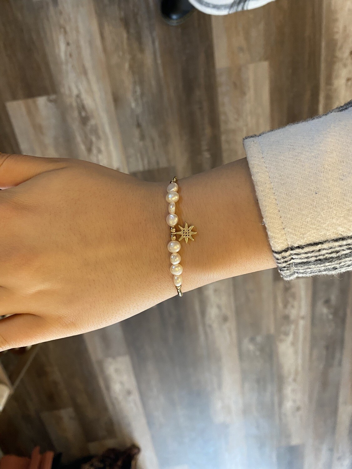 Bracelet With Pearls & Sunbrust 
