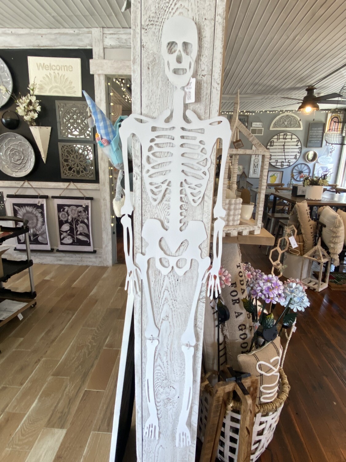 Metal Skeleton Door Decor