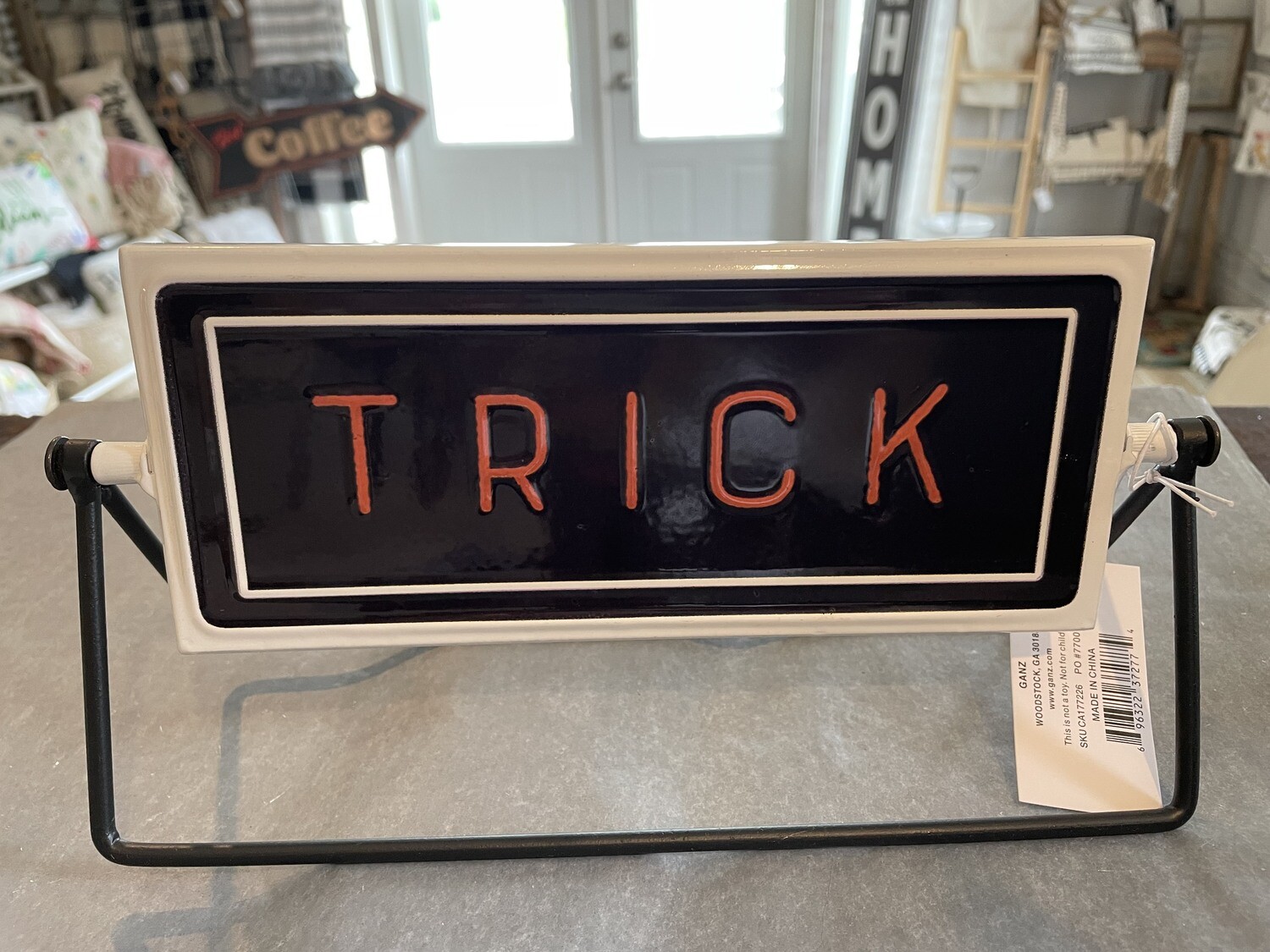 Trick Treat Table Spin Sign
