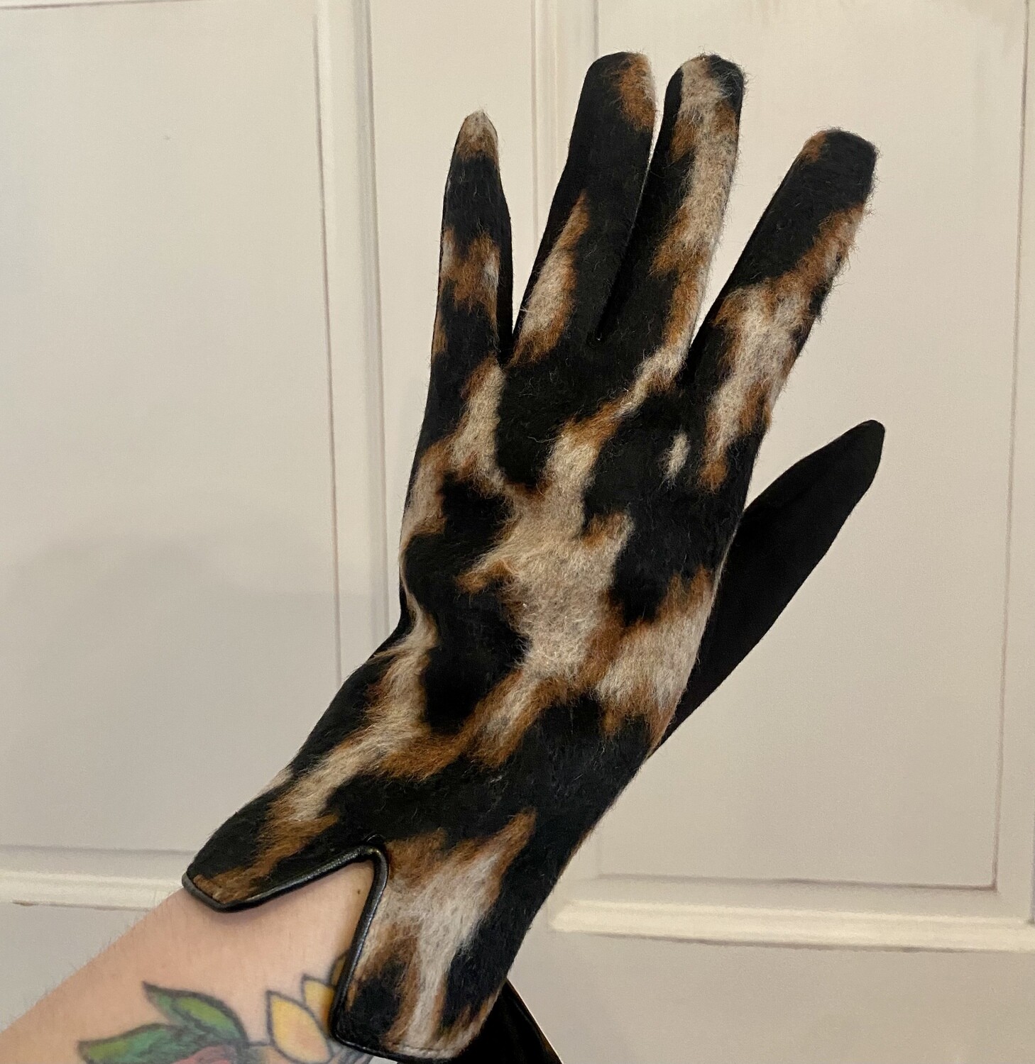 Leopard Print Gloves 