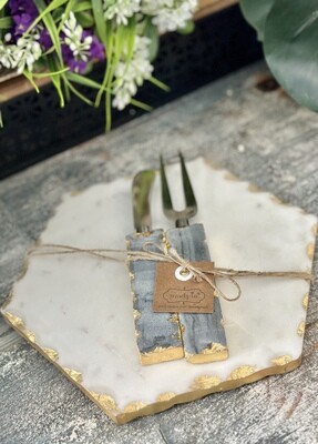 Chipped Marble Cheese Set