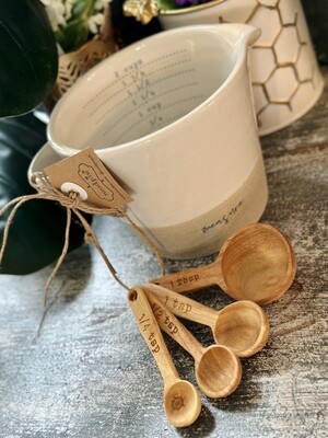 Stoneware Measuring Cup/ Spoons