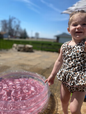 Inflatable Glitter Pool