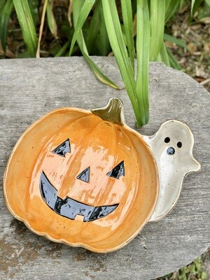 Pumpkin &amp; Ghost Chip N Dip