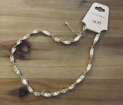 Twisted Chain Necklace Gold