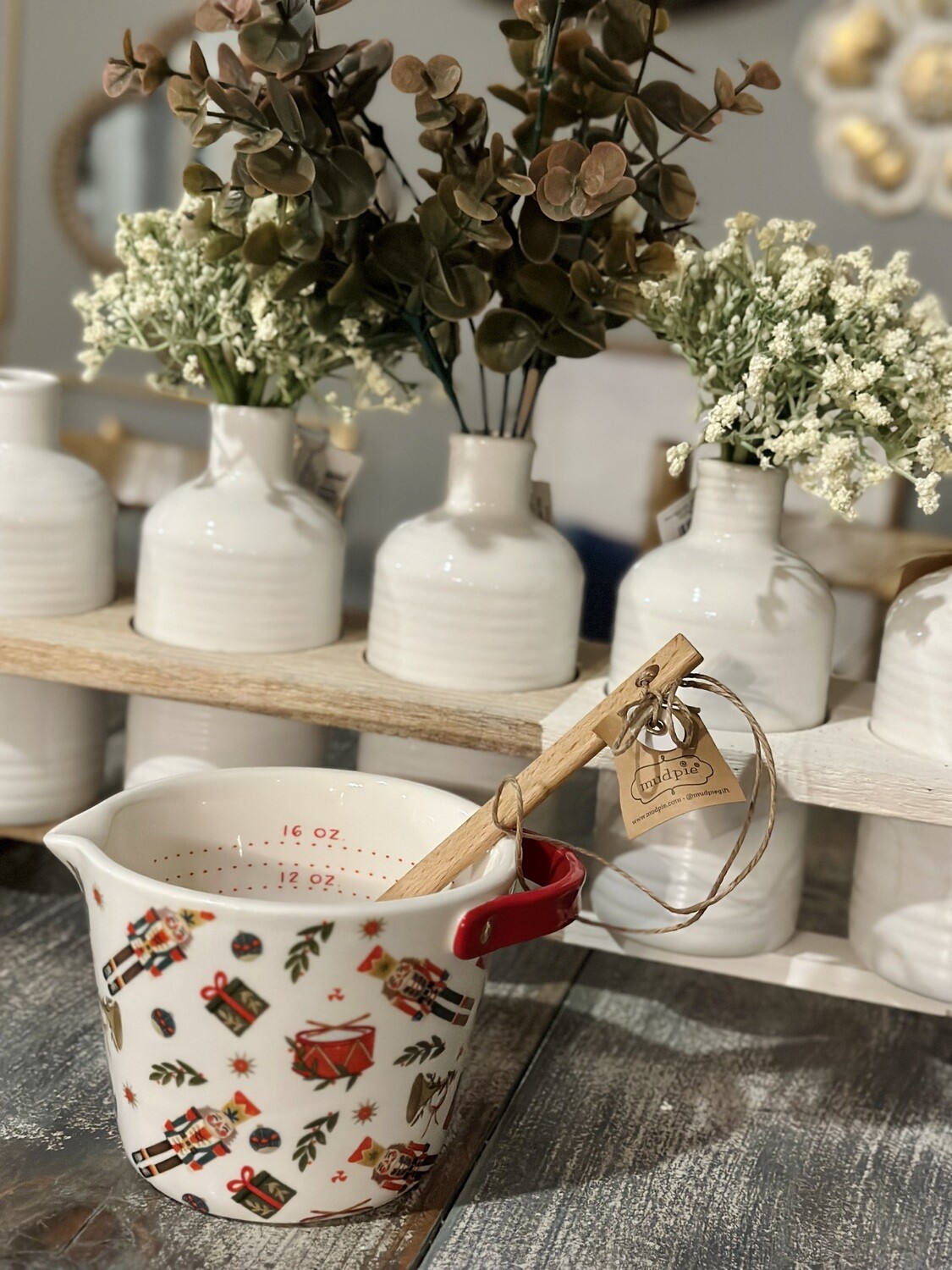 Nutcracker Measuring Cup Set