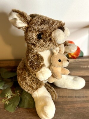 Mama Kangaroo w/ Baby