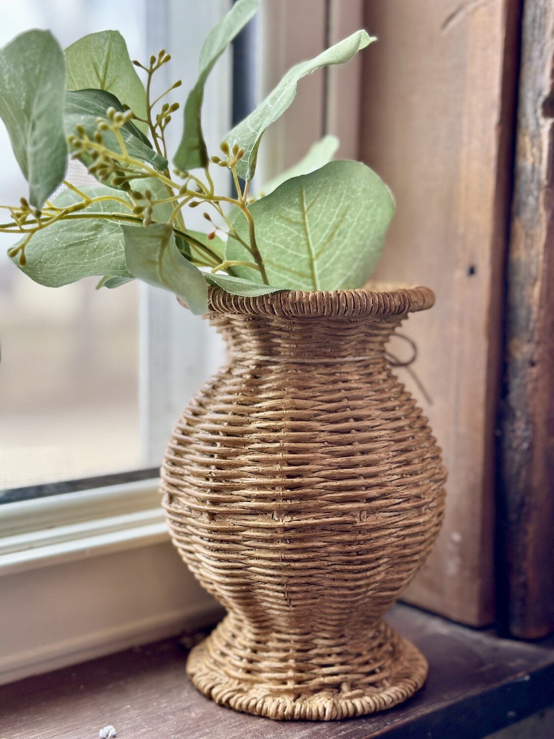 Wide Resin Basket Weave Vase