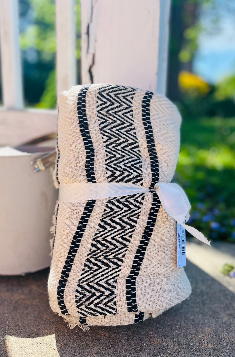 Woven Black Natural Stripe Throw