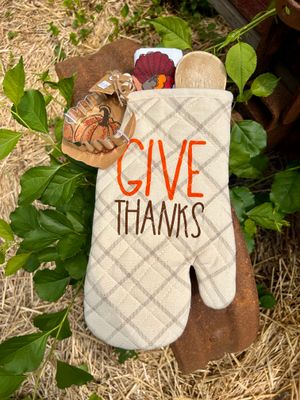 Thanksgiving Oven Mitt & Towel Set