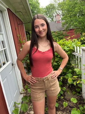 Mid Rise Front Patch Pocket Shorts
