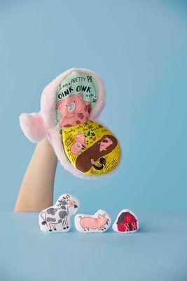 Pig Puppet Book 