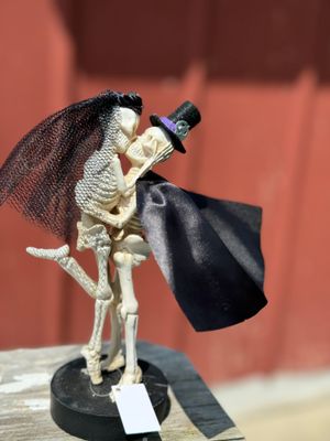 Boo Skeleton Couple