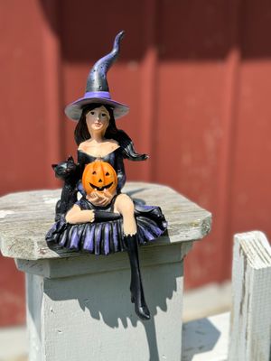 Witch Shelf Sitters