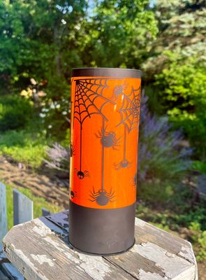 Spiderweb LED Light Up Pillar