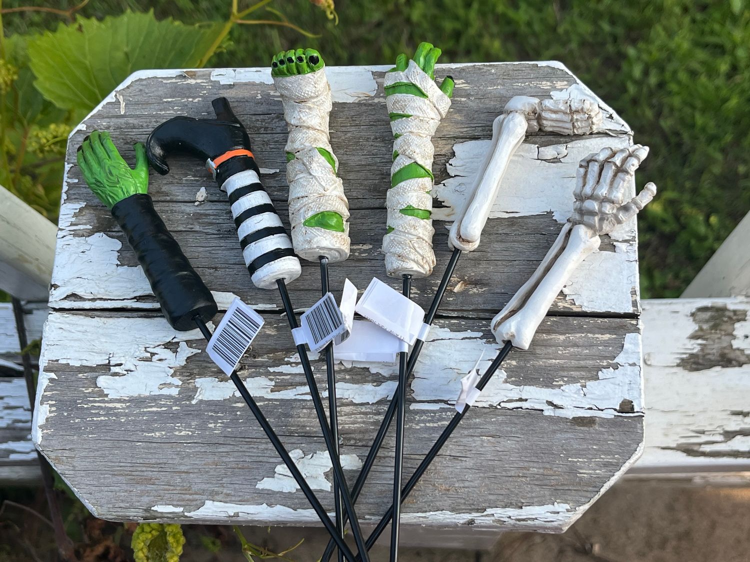 It&#39;s Alive! Plant Stakes 