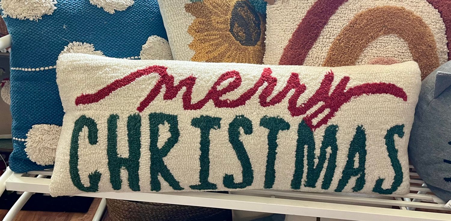  Merry Christmas Pillow