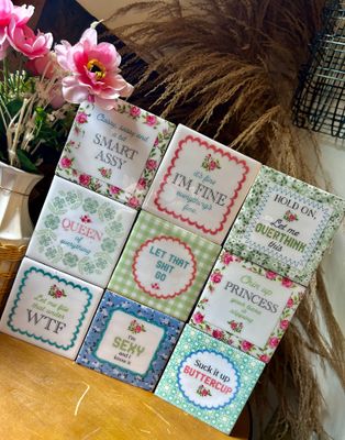 Printed Message Sitter Decor