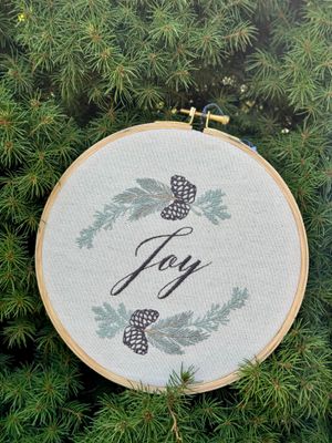 Embroidered Wreath Text