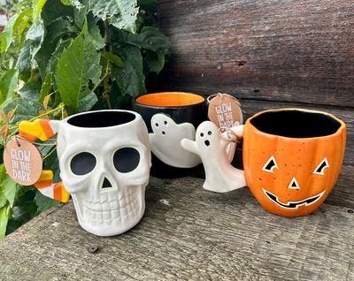 Glow In The Dark Halloween Mugs