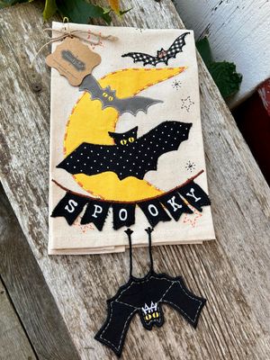 Bat Dangle Leg Towel