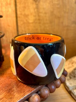 Glow In The Dark Tidbit Displayer