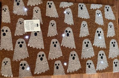 Glow Ghost Doormat