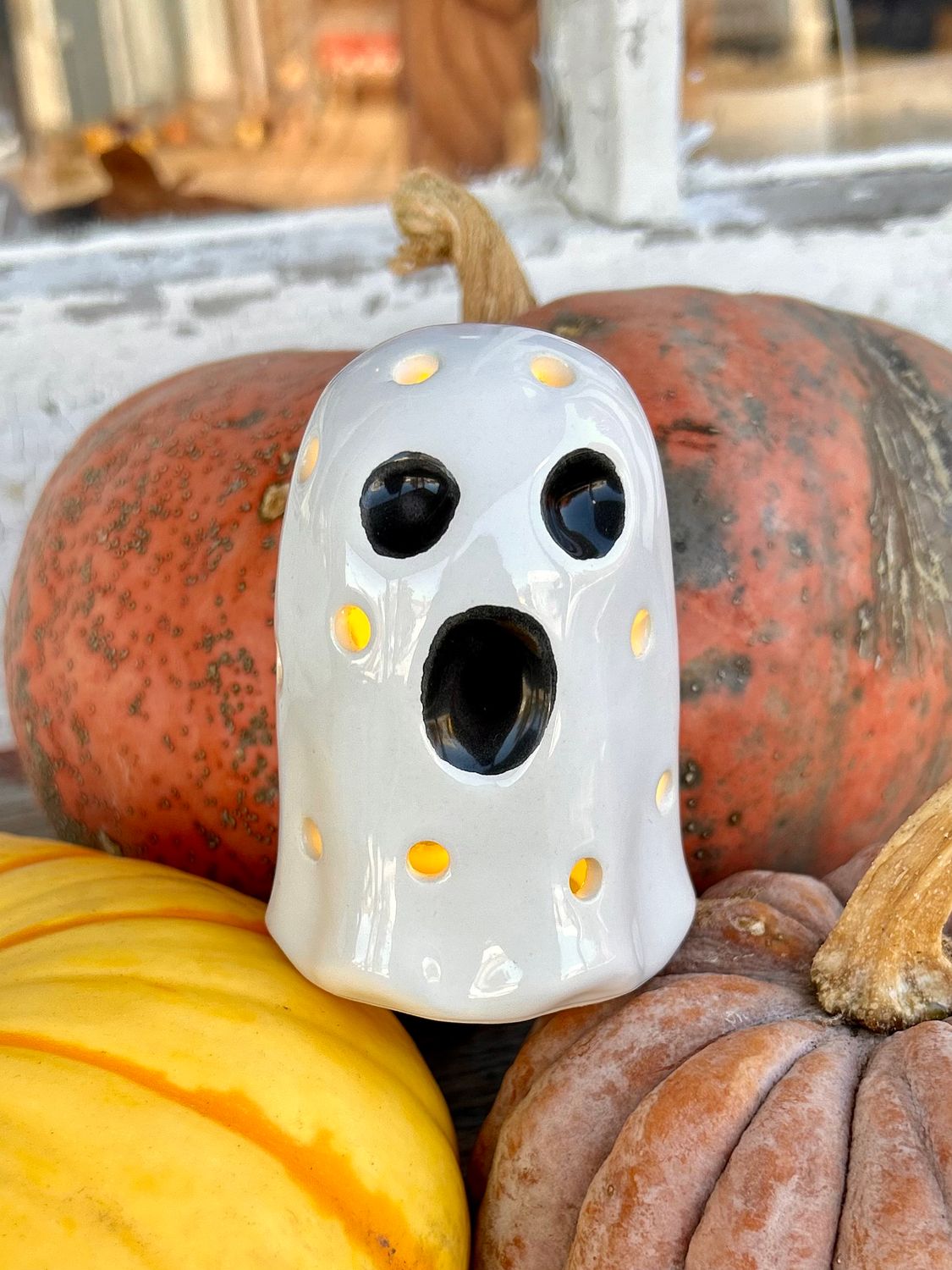 Ghost LED Sitter