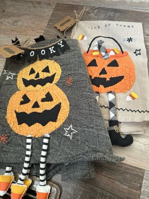 Dangle Leg Towels