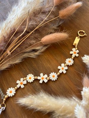 Daisy Flower Bracelet 