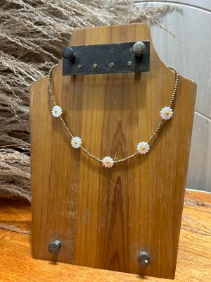 Gold Beaded Flower Necklace