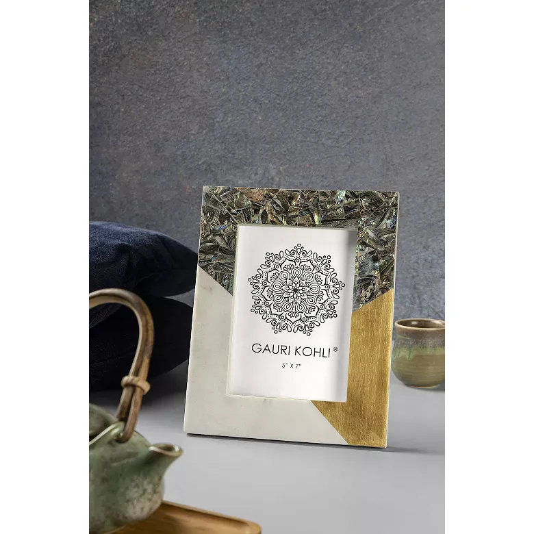 Roshan Picture Frame