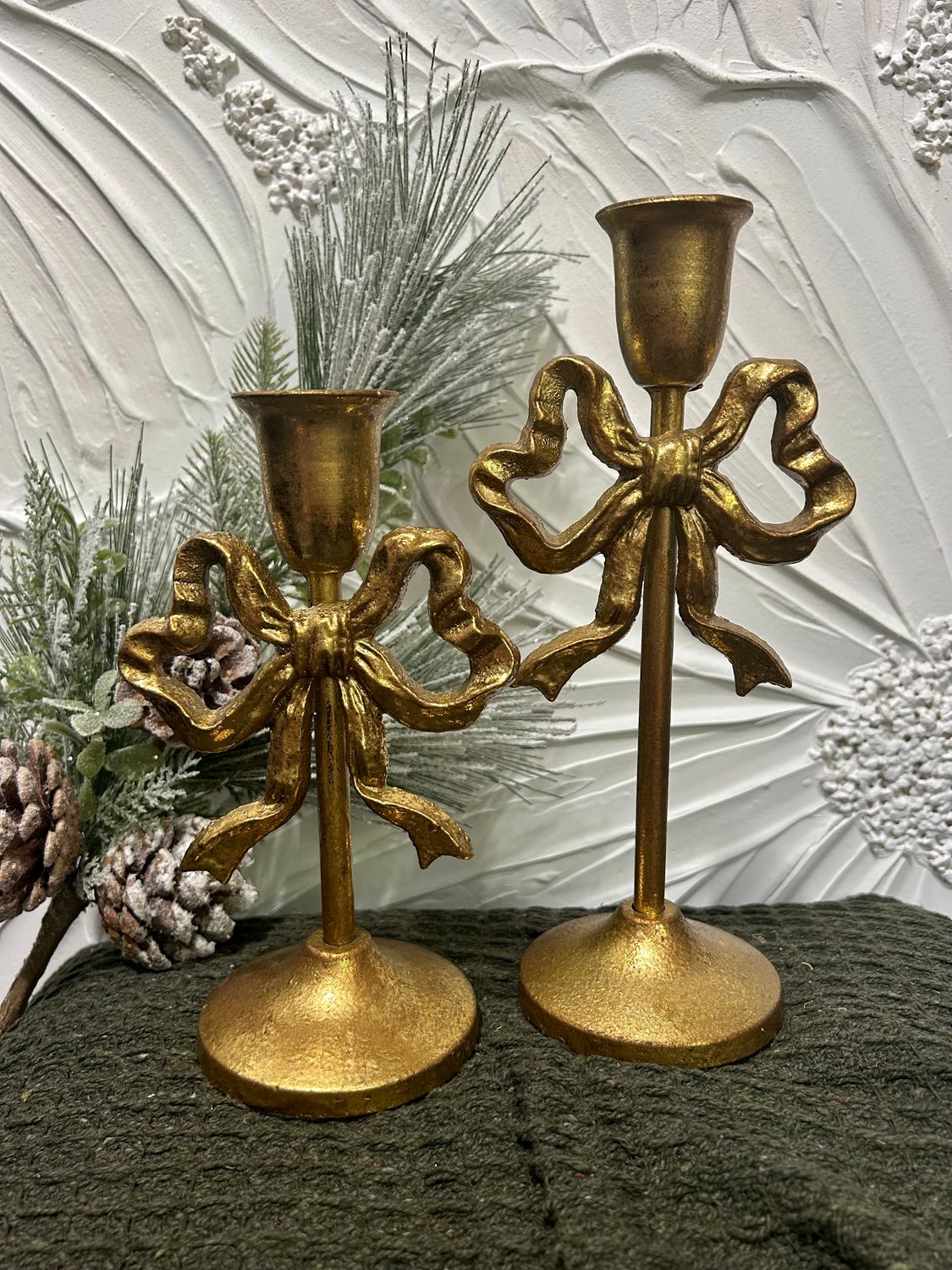 Gold Bow Taper Holder