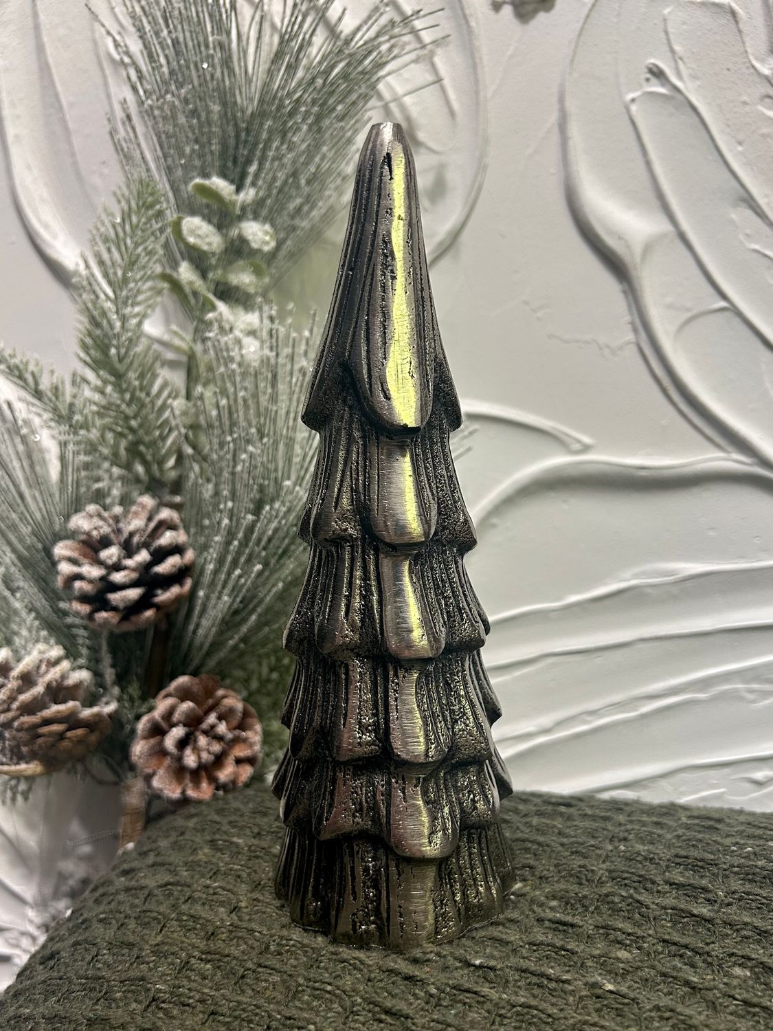 Cast Aluminum Tree Medium