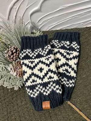 Mountain Top Wrist Warmers