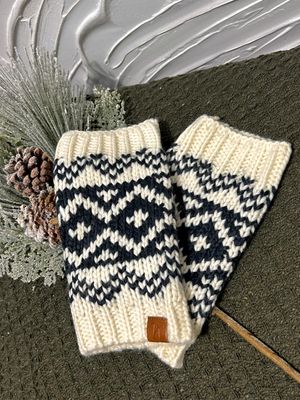 Mountain Top Wrist Warmers
