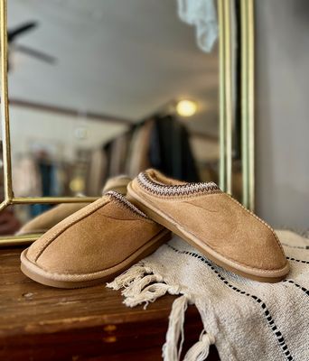 Sand Embroidered Slip-On Shoes