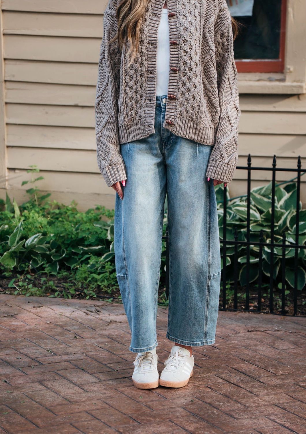 Loose Fit Barrel Denim Pants