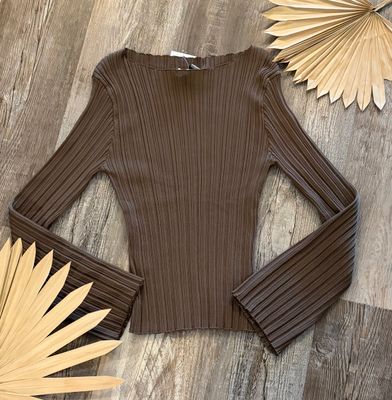 Ribbed Long Sleeve Knitted Top
