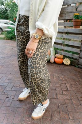 Washed Leopard Barrel Jeans