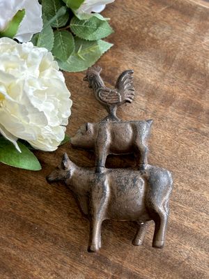 Iron Stacked Farm Animals