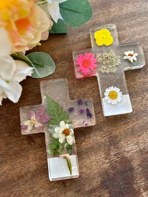 Dried Flower Resin Cross