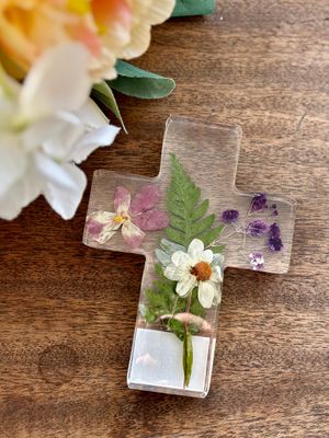 Dried Flower Resin Cross