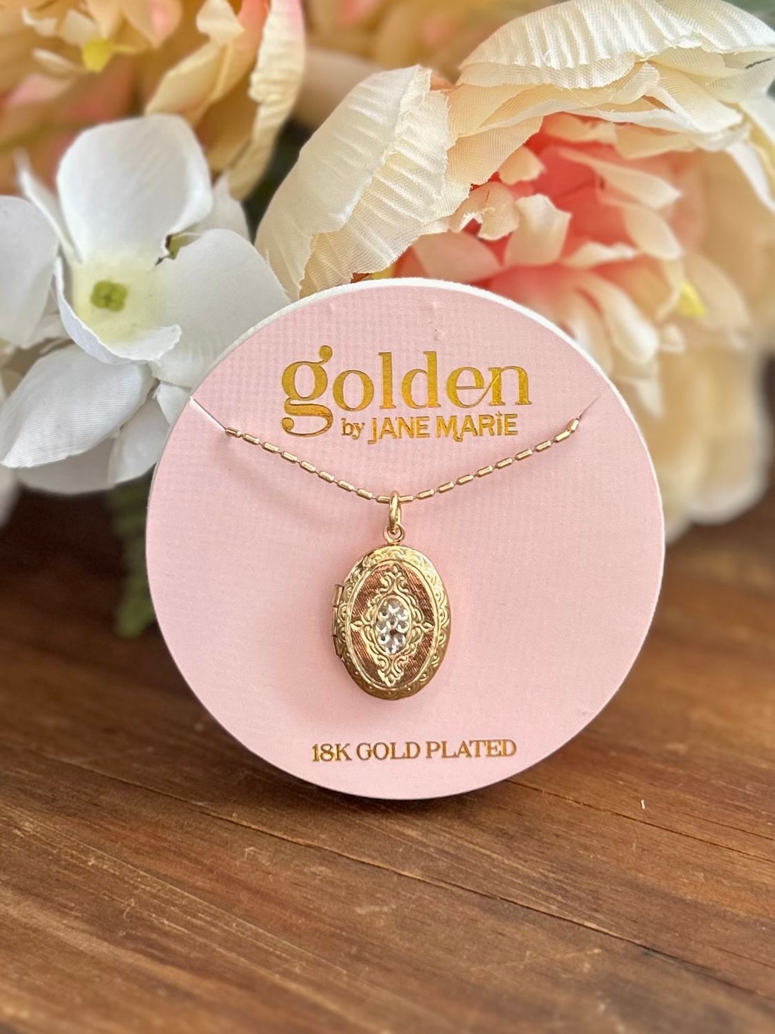 18K Gold Chain Necklace with Gold Locket 18K Gold Chain Necklace with Gold Locket