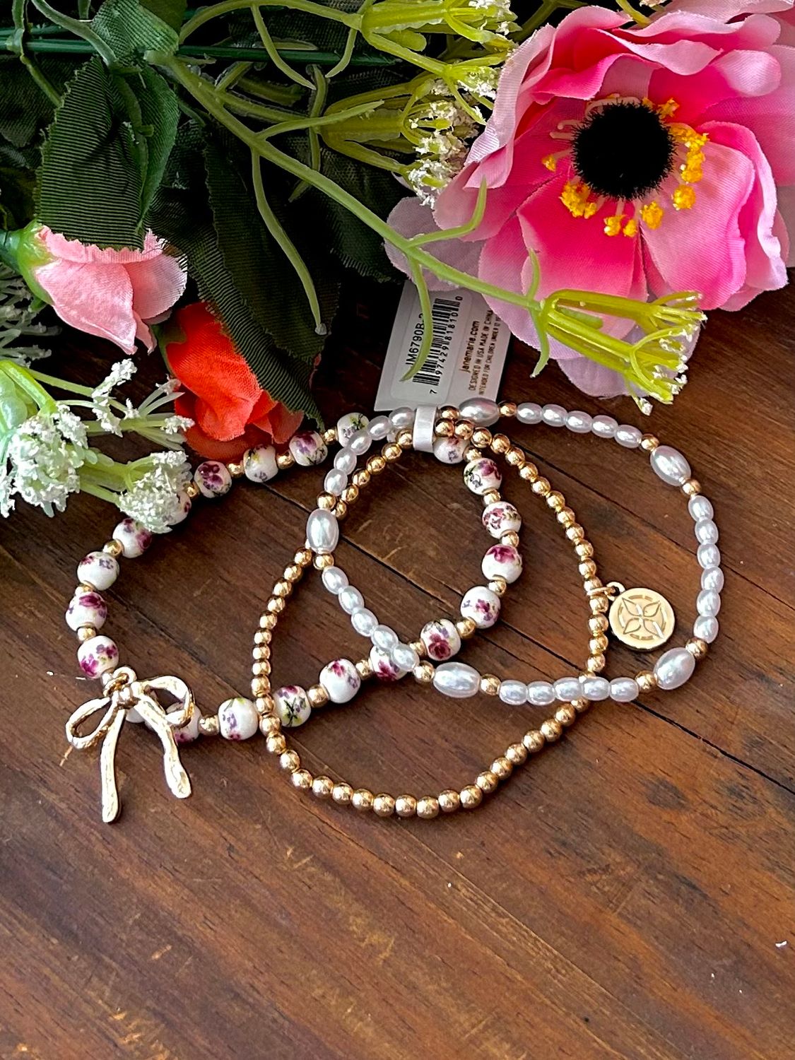 Gold Bow with Pink Floral Beads Bracelet Set Gold Bow with Pink Floral Beads Bracelet Set