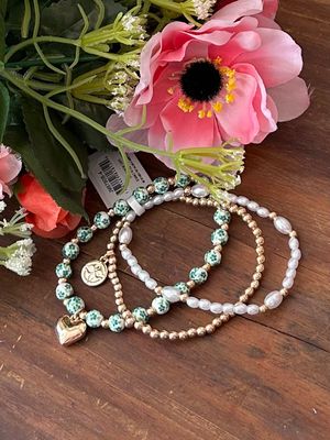 Gold Heart with Green Floral Beads Bracelet Set