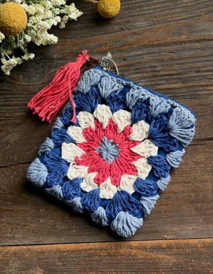Knit Patriotic Purse