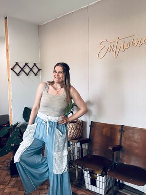 Curvy Lace Patch Pants